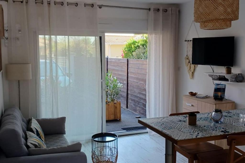 Appartement 2 Pieces, 1 Chambre, Terrasse Gujan-Mestras Eksteriør billede